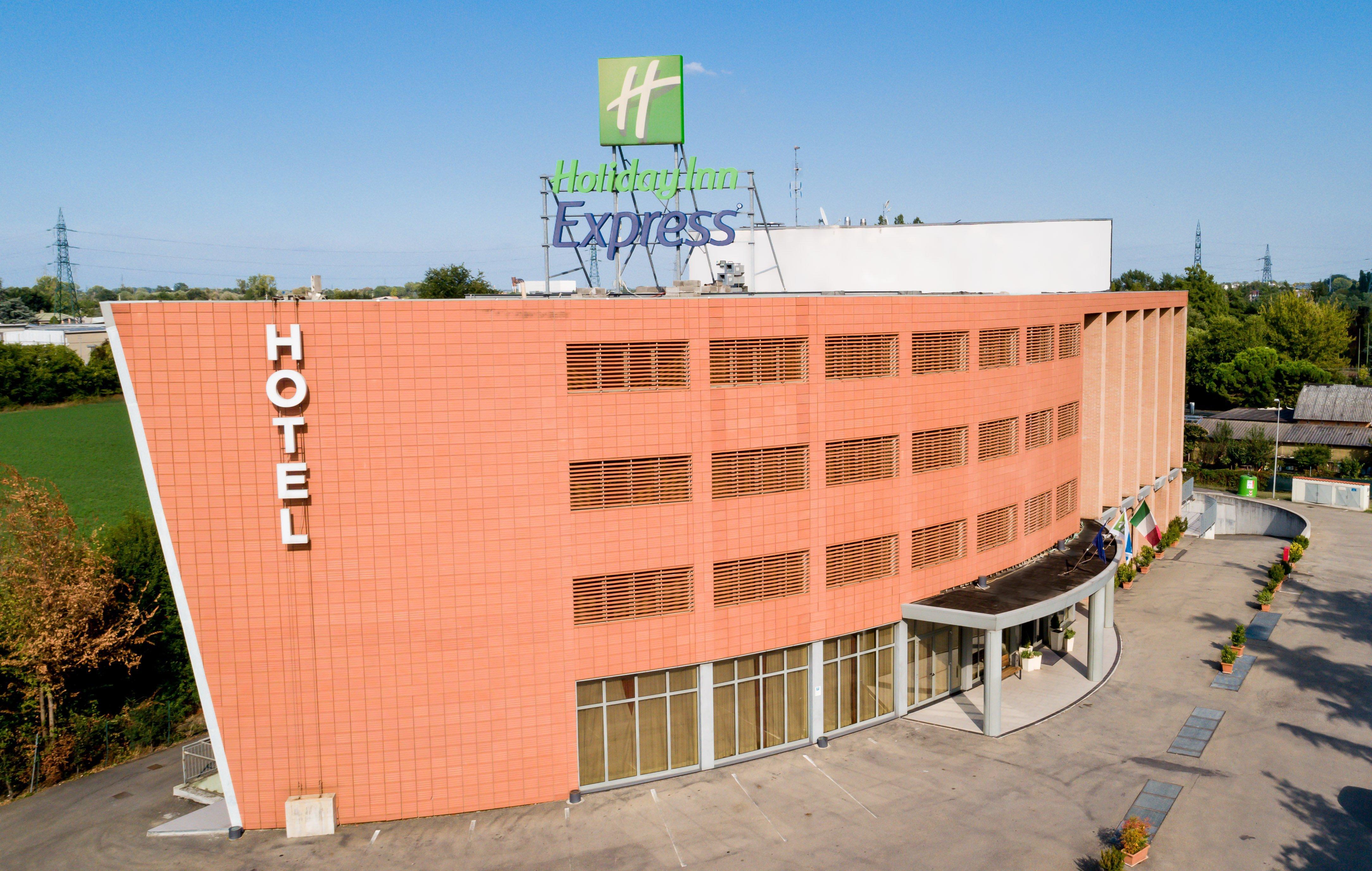 Holiday Inn Express Parma By Ihg Esterno foto