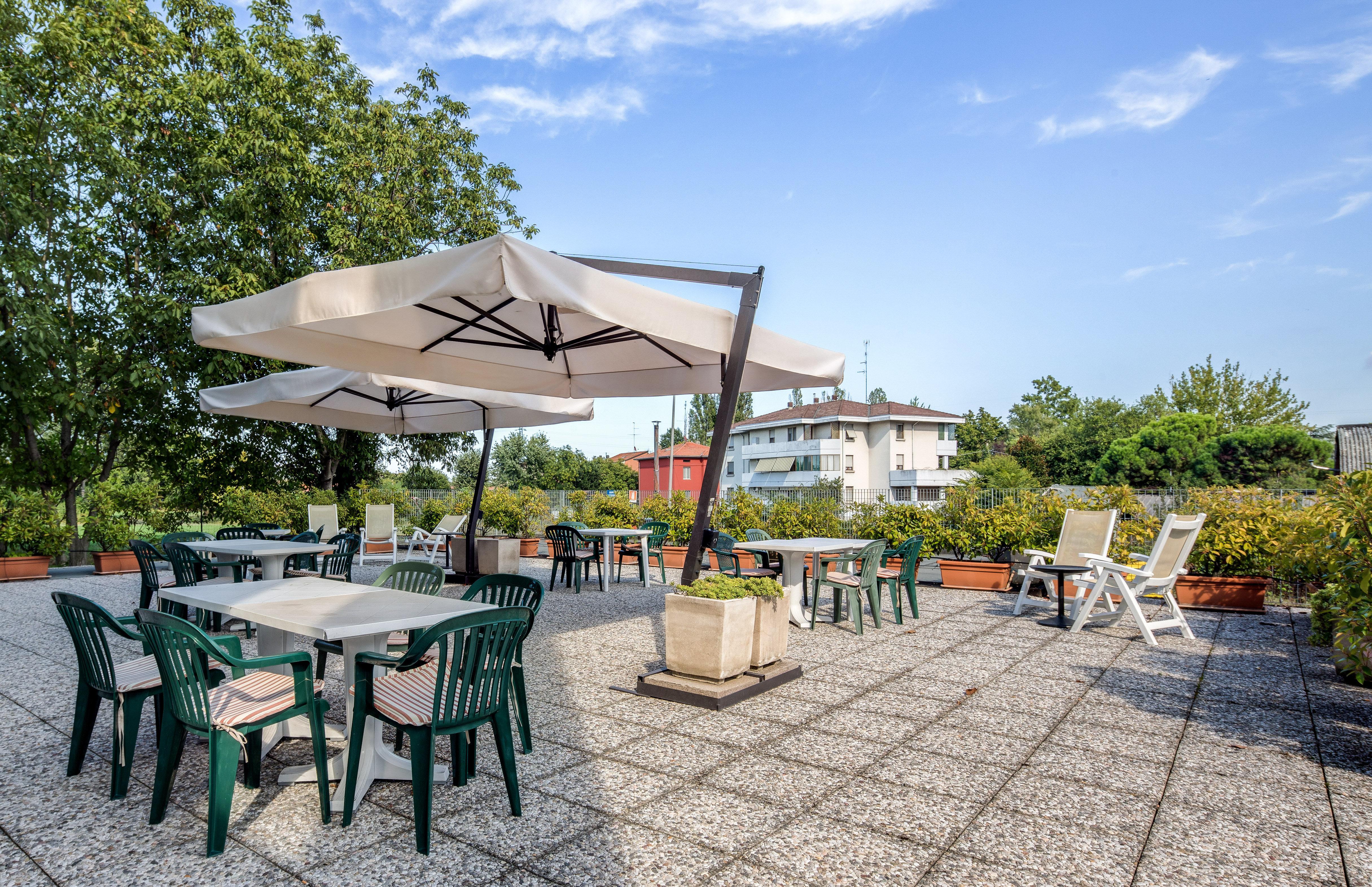Holiday Inn Express Parma By Ihg Esterno foto