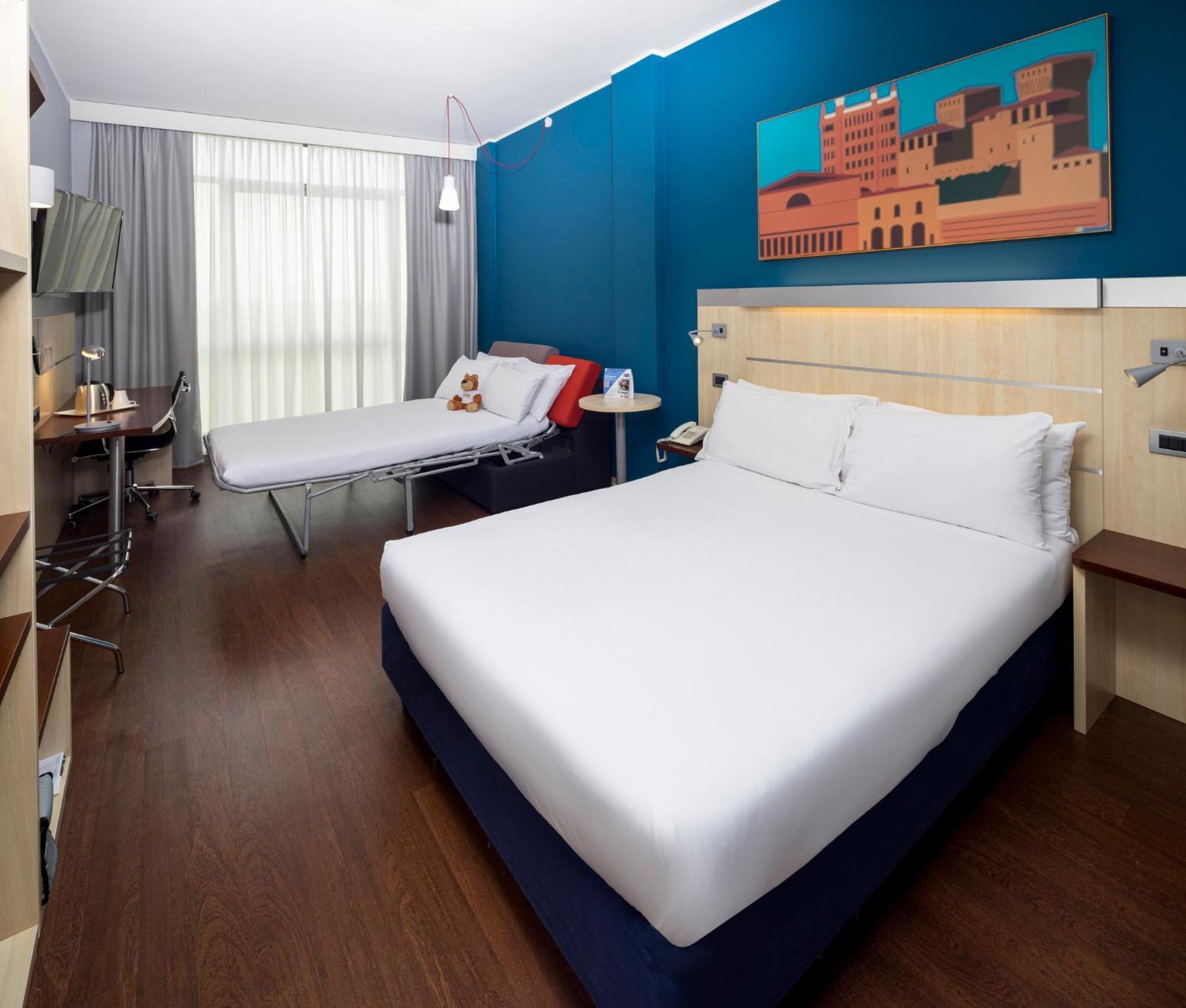 Holiday Inn Express Parma By Ihg Esterno foto