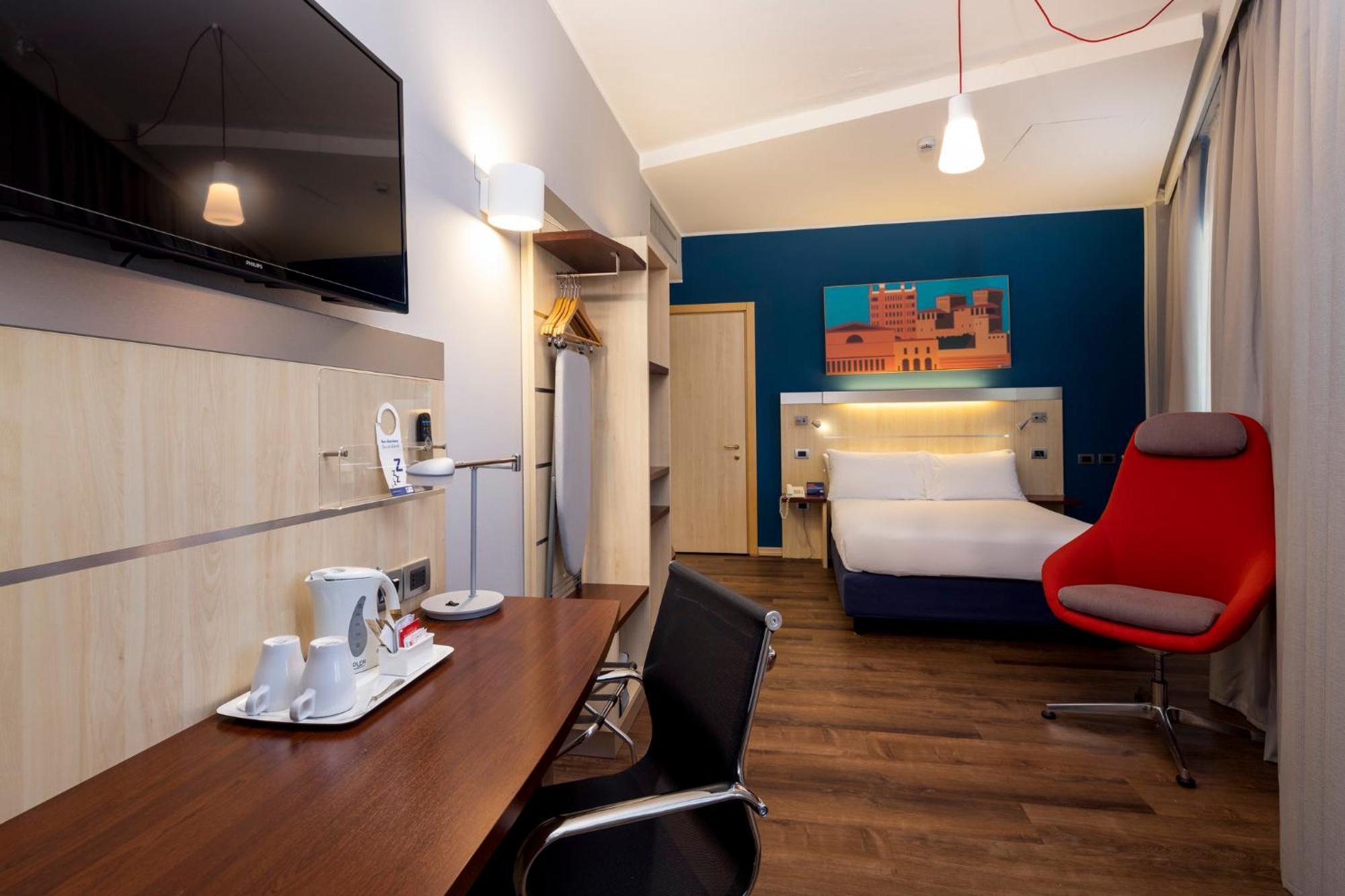 Holiday Inn Express Parma By Ihg Esterno foto