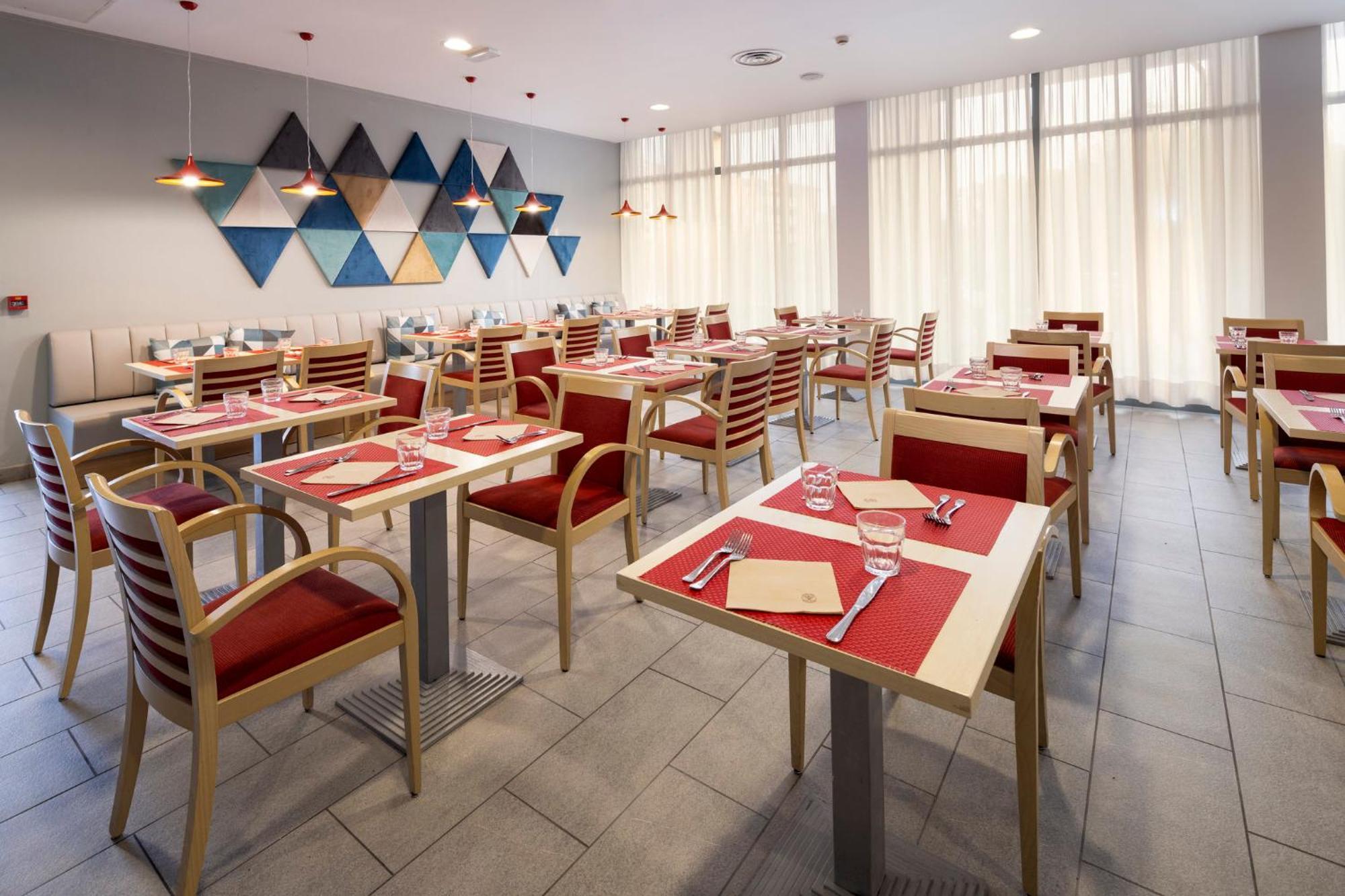 Holiday Inn Express Parma By Ihg Esterno foto