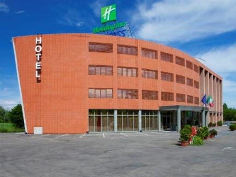 Holiday Inn Express Parma By Ihg Esterno foto